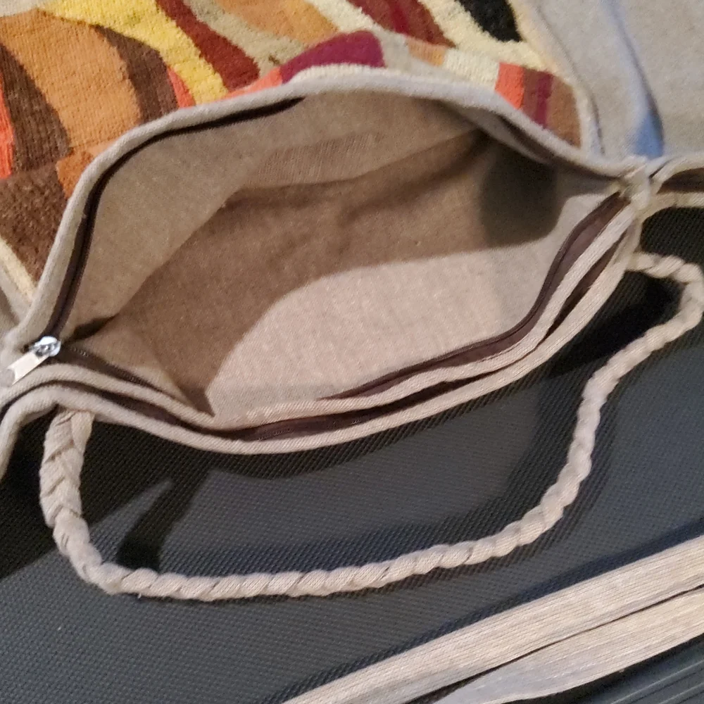 Hitch Hikers Flimsy Jute Bag
